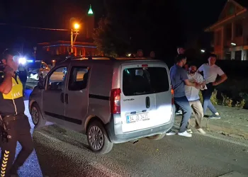 Bursa’da kazayı görüntüleyen muhabire saldırı girişimi