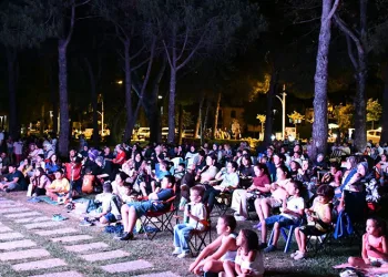 İznik’te yazlık sinema sezon finali yaptı