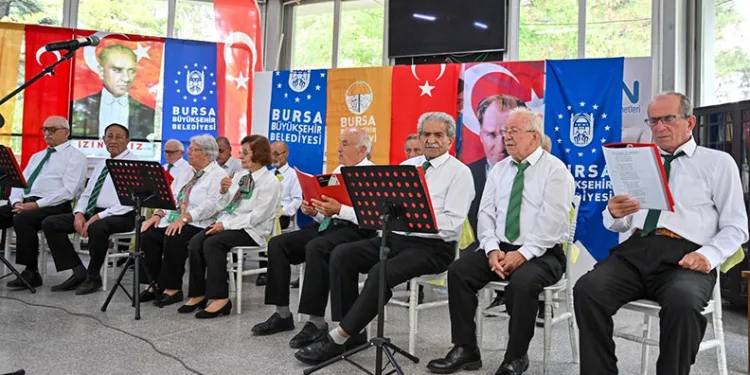 Bursa’da 7’den 70’e zafer sevinci