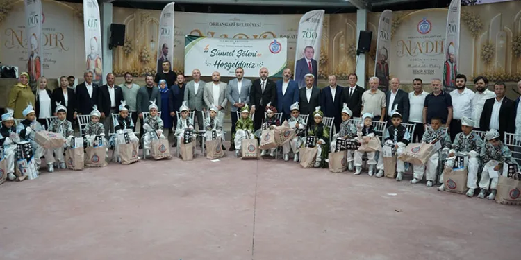 Orhangazi’de Miniklerin Sünnet Sevinci Şölene Dönüştü