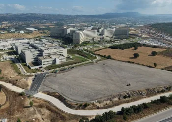 Şehir Hastanesi otoparkı hizmete açıldı