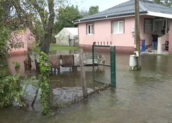 Çarşamba’yı sel aldı
