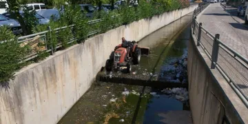 Marmaris’te derelerde temizlik seferberliği