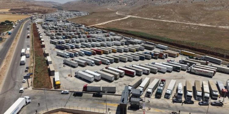 Cilveligözü’nde ticaret aralıksız sürüyor
