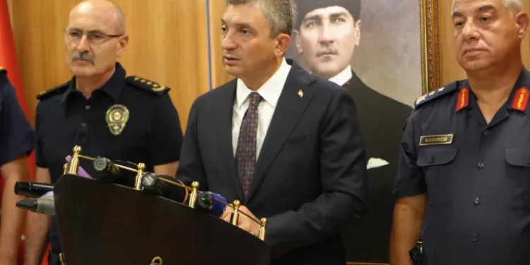 Levant akıntısı Doğu Akdeniz’in kirliliğini Antalya kıyılarına taşıyor