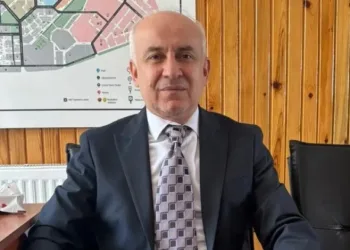 Kütahya’da Doç. Dr. Hasan Basri Karayel’e uluslararası onur