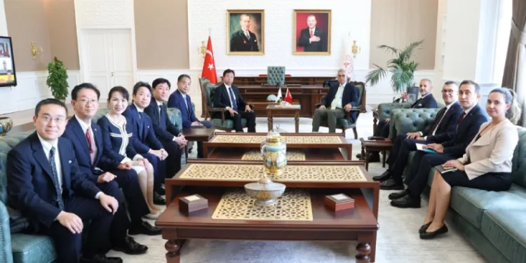 Bakan Memişoğlu, Japonya Temsilciler Meclisi Üyesi Ogushi ile bir araya geldi