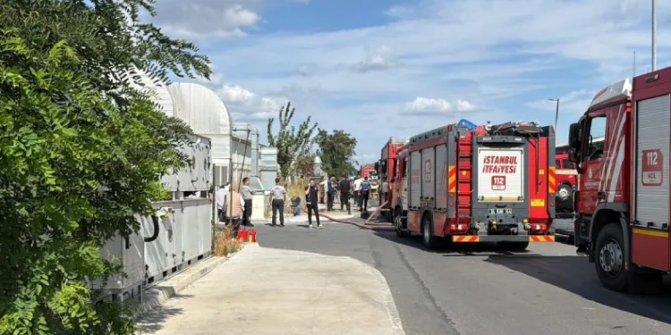 İstanbul’da hastane bahçesinde yangın