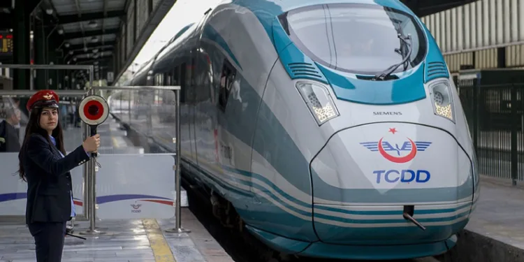 Yüksek hızlı tren biletlerine zam geldi