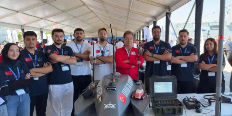 Sivaslı öğrencilerden TEKNOFEST’te büyük başarı