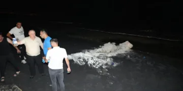 Samsun sahilinde şüpheli madde paniği: Ekipler alarma geçti
