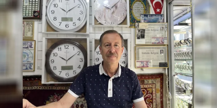 Saat tamirciliği teknolojiye yenik düşüyor