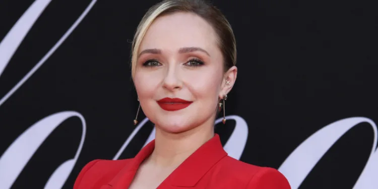 Ünlü oyuncu Hayden Panettiere 36 yaşında hayatını kaybetti