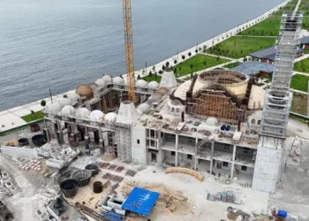 Recep Tayyip Erdoğan Camii hızla yükseliyor