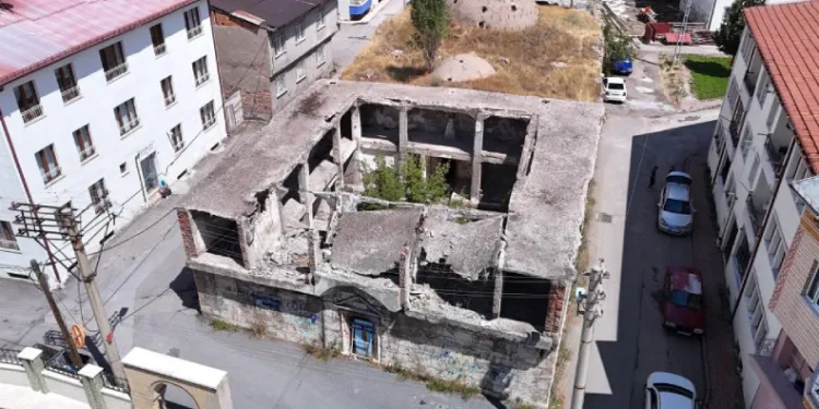 Asırlık tarihi hamam kültür turizmine kazandırılmayı bekliyor