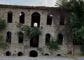 Tarihi Tavas Taş Han ayağa kaldırılmayı bekliyor