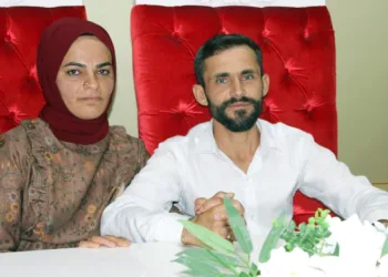 İşitme engelli çiftin mutluluğu işaret diliyle taçlandı