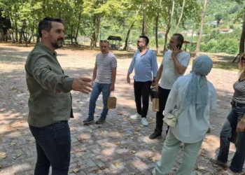 Bartın’da buzağı hediyeli bal festivali