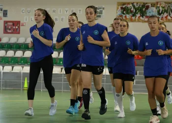 Bursa Büyükşehir Belediyespor Kadın Hentbol Takımı’nda kadro yapılanmasını tamamladı