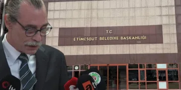 Etimesgut Belediyesi operasyonunda gözaltına alınanlar adliyeye sevk edildi