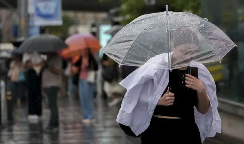 Birçok bölgede kuvvetli sağanak ve fırtına bekleniyor
