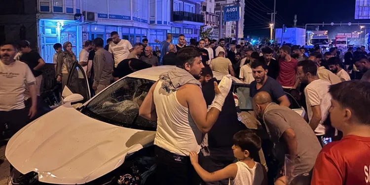 Bursa’da kırmızı ışık ihlali facia getirdi : 1’i ağır 5 yaralı
