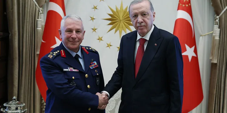 Erdoğan, emekliye sevk edilen Hava Kuvvetleri Komutanı Kadıoğlu’nu kabul etti