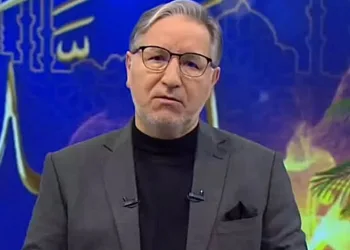Prof. Dr. Mustafa Karataş canlı yayında acı haberi aldı