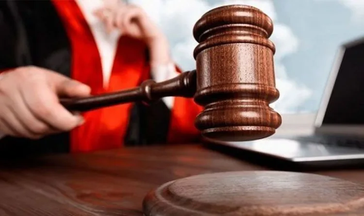 Eşine ‘eşek’ diyen kocaya Yargıtay’dan tazminat kararı