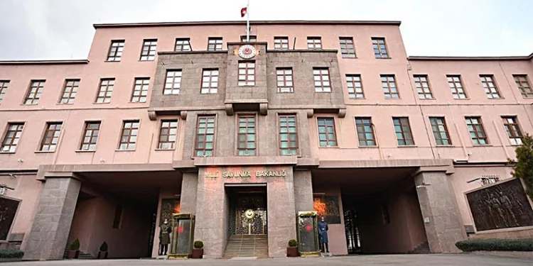 MSB’den Yunanistan’a Meis uyarısı: Fiili duruma müsamaha gösterilmeyecek
