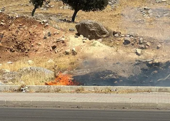 Takla atan otomobil hurdaya döndü: 2 yaralı