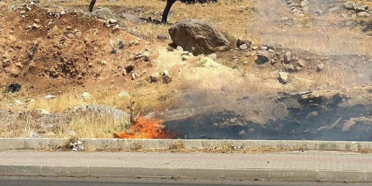 Takla atan otomobil hurdaya döndü: 2 yaralı