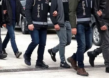 Altında sert dönüş! Gram altın 6 bin 900 liraya yaklaştı