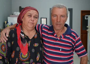 İki otomobil çarpıştı: 2 yaralı
