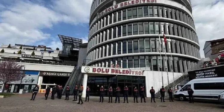 Bolu Belediyesi’ne “hayalet araç” operasyonu! 22 şüpheli için gözaltı kararı