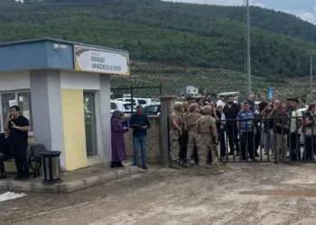 Osmaniye’de okul bahçesinde öğretmene silahlı saldırı: Hayatını kaybetti