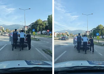Bursa’da zabıta ekiplerinden örnek davranış