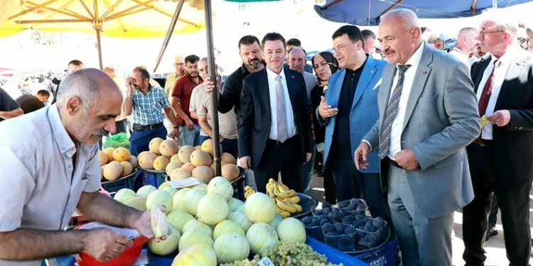 Osmangazi’de modern bir pazar alanı daha hizmete girdi