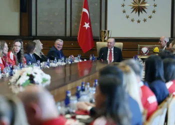 Şampiyonlar Külliye’de! Erdoğan, Filenin Sultanları’nı kabul etti