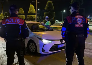 Burdur’da motosiklet ile scooter çarpıştı: 1 yaralı