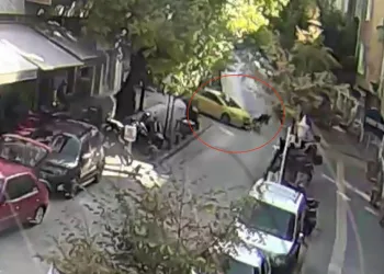 Takla atan otomobil hurdaya döndü: 2 yaralı