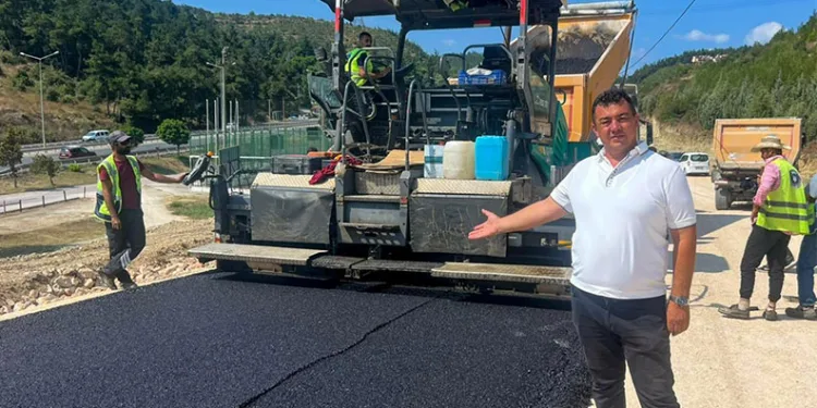 Mudanya’da yollar Büyükşehir’le yenileniyor