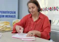 İnegöl’de iki otomobil kafa kafaya çarpıştı