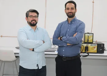 Nilüferli miniklere kırtasiye desteği