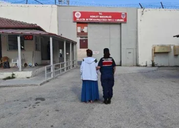 Madde bağımlılarının sokakta sopalarla kovalandığı mahallede huzur ve güven ortamına doğru