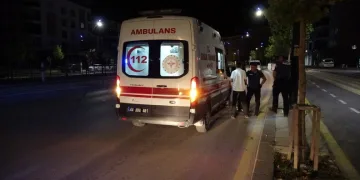 Balkonda çıkan yangın eve sıçramadan söndürüldü
