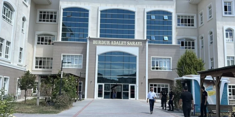 Okulların ilk gününde jandarmadan servis araçlarına sıkı denetim