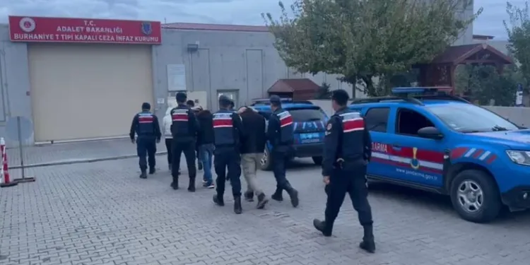 Burdur’da motosiklet ile scooter çarpıştı: 1 yaralı