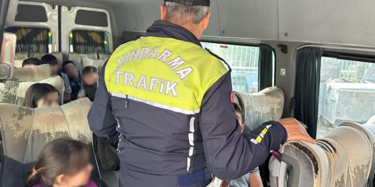 Burdur’da motosiklet ile scooter çarpıştı: 1 yaralı