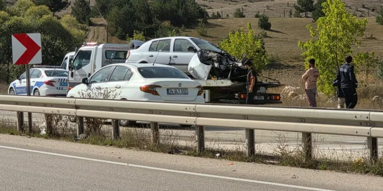 Burdur’da motosiklet ile scooter çarpıştı: 1 yaralı